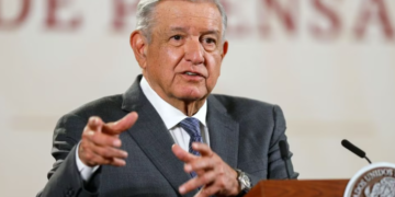 AMLO arremete contra la Suprema Corte ante impugnaciones a su reforma electoral