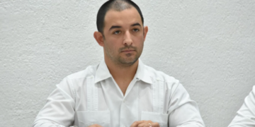 Pablo Gutiér presenta denuncia formal ante afectaciones por taxistas en Cancún