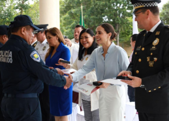 Gobierno municipal resalta el desempeño y dedicación de policías en Cancún