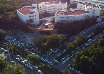 Preparan estrategias para revertir la mala imagen generada por taxistas en Cancún