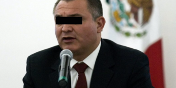 El ‘Lobo’ Valencia asegura pagó 500 mil dólares para reunirse con García Luna