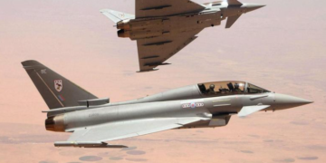 EEUU envía los primeros 60 vehículos de combate a Ucrania; descarta entregar aviones