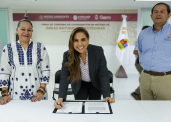 Firman acuerdo de protección a la riqueza natural de Quintana Roo