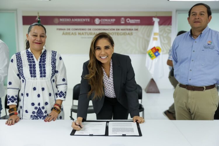 Firman acuerdo de protección a la riqueza natural de Quintana Roo