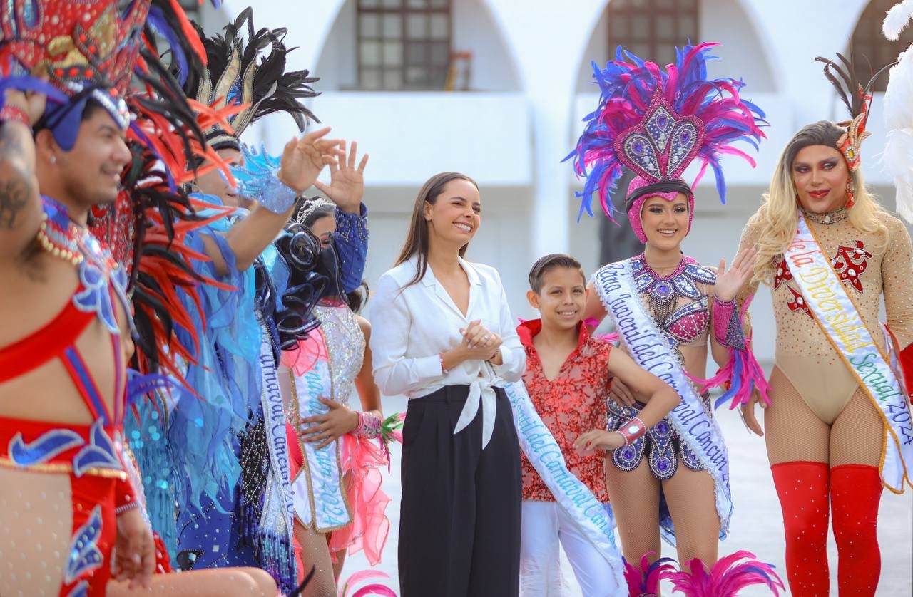 Anuncia Ana Paty Peralta programa artístico del Carnaval Cancún 2024