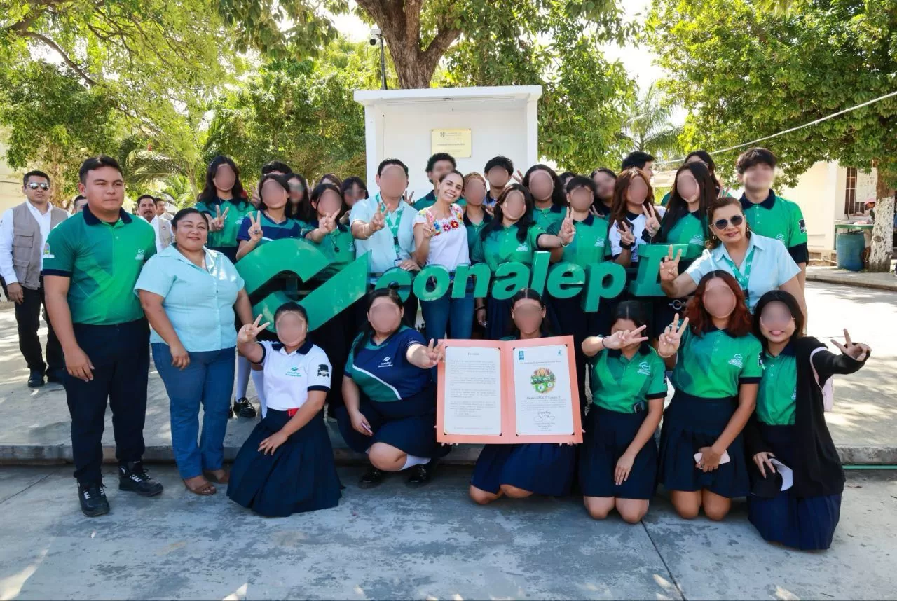 Entregan distintivos “Eco-Schools” a escuelas en Cancún