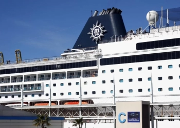Problema en crucero: pasajeros sin papeles