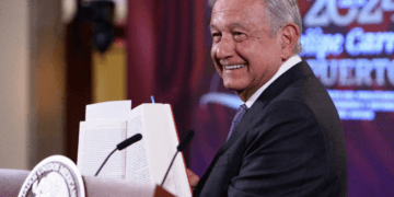 Acusa AMLO "gravísima" violación a la Constitución prohibir mañaneras