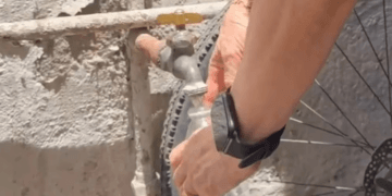 "Versión oficial" sobre el agua contaminada no convence a habitantes