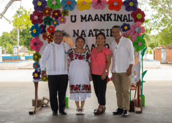 Promueven la literatura en lengua maya en comunidad de Tulum