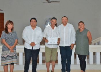 Inaugura FPMC la primera exposición individual en México