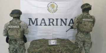 Marina asegura ladrillo de cocaína en muelle de Mahahual