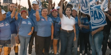 Apuesta Mayuli Martínez por la revolución en atención médica de Xochitl Gálvez