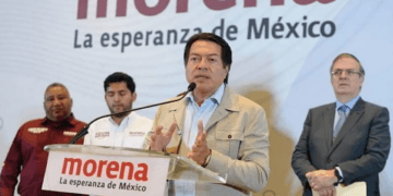 Morena exige contabilizar "Marea Rosa" en gasto de campaña de Xóchitl Gálvez