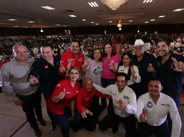 Xóchitl Gálvez se solidariza con las madres buscadoras