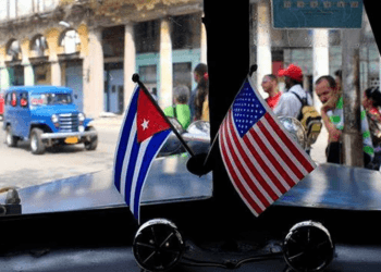Cuba es excluida de la lista de países no cooperadores