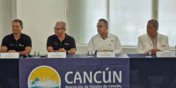 Hoteles de Cancún optan por energías renovables ante fallas de la CFE
