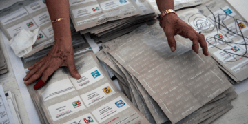 El consejero electoral desmiente falsedades sobre votar