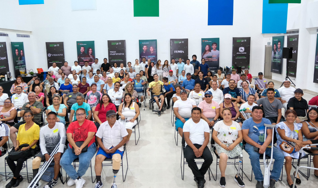 DIF Quintana Roo devuelve la esperanza y movilidad a 38 personas