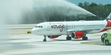 Recibe Aeropuerto de Tulum vuelo inaugural de Air Canadá