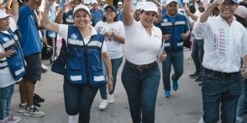 Mayuli Martínez se compromete a mejorar la educación en la entidad