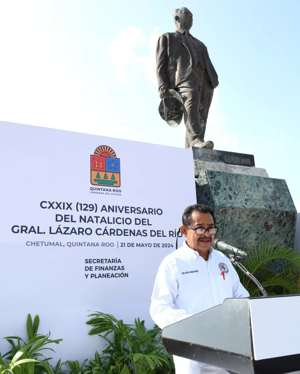 Conmemoran el natalicio del General Lázaro Cárdenas del Río en Chetumal