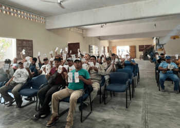 Impulsa IMOVEQROO capacitación a mototaxistas