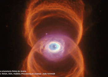 La NASA capta impresionante nebulosa que evoca un 'ojo cósmico'