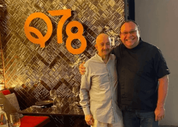 Reaparece Carlos Salinas de Gortari en evento privado en España