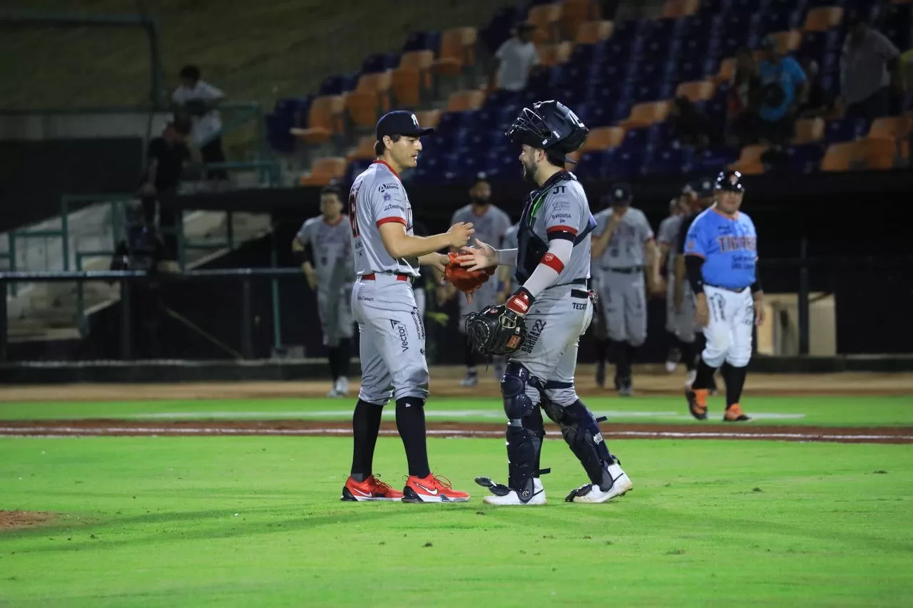 Sultanes de Monterrey aventajan a Tigres