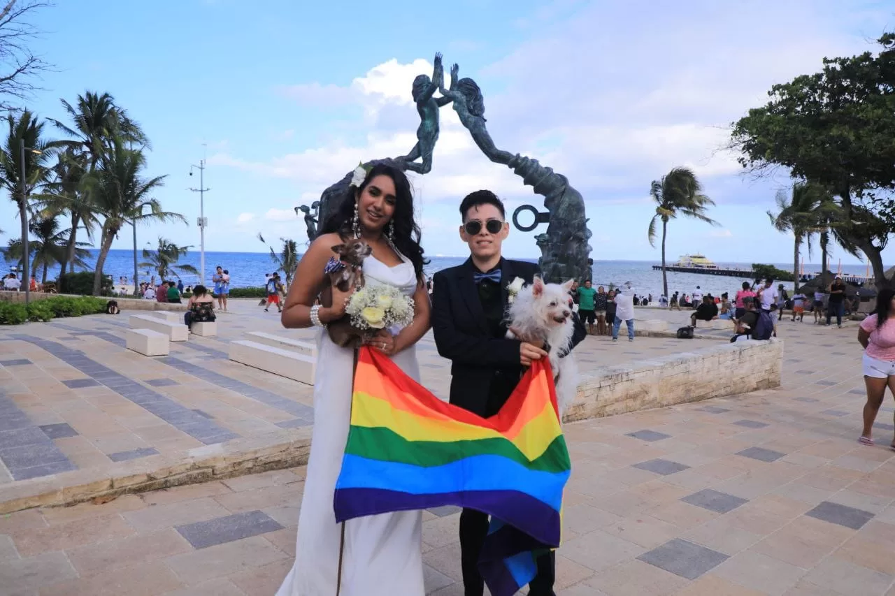 Apoyo a la comunidad LGBT en Solidaridad durante el mes del orgullo