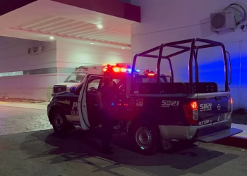 Balean a obrero en la carretera Cancún-Puerto Morelos