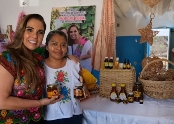 Artesanas y productores quintanarroenses podrán comercializar sus productos en 192 países