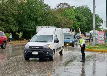 Vialidades despejadas en Cancún gracias a atención durante lluvias