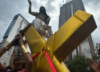 Abogados Cristianos denuncian en Conapred representación de 'Cristo gay' en Marcha del Orgullo