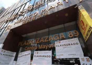 Clausuran Plaza Izazaga 89 por presuntas violaciones a la Ley de Desarrollo Urbano