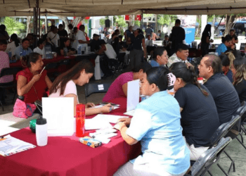 Ofertan más de 2 mil empleos en "El Crucero" de Cancún