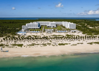 Costa Mujeres lidera la ocupación hotelera este verano