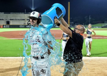 Tigres se llevan el último juego de la serie ante Conspiradores de Querétaro