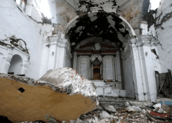 Se derrumba un pilar del Templo de la Asunción en Michoacán