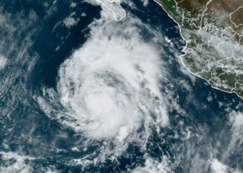 Fuertes lluvias en el occidente de México por el huracán Carlotta