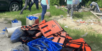 Ambientalista presenta documental sobre la contaminación en Cancún