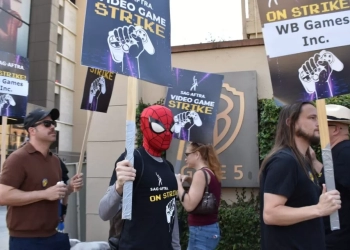 Hollywood intensifican huelga para proteger a artistas de videojuegos ante la IA