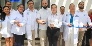 Lili Campos cumple con mejoras en el sistema de salud local