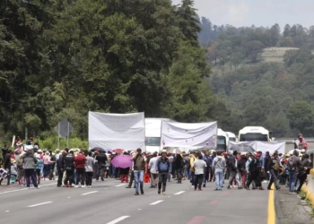 Bloqueo en la autopista México-Puebla
