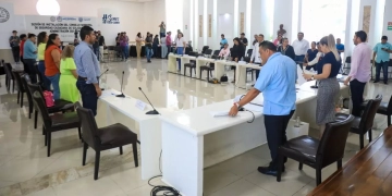 Solidaridad aprueba cumplimiento de acuerdo judicial en sesión extraordinaria