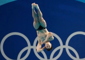 Osmar Olvera se clasifica a la final de trampolín en los Juegos Olímpicos de París 2024