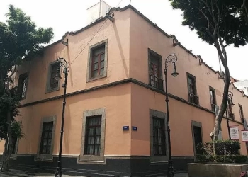 Sesión para reformar al Poder Judicial se reanudará en la Casona de Xicoténcatl tras protesta