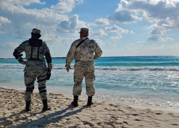 Turista muere ahogada en playa de zona hotelera