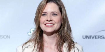 Jenna Fischer revela que fue diagnosticada con cáncer de mama, pero ahora está libre de la enfermedad